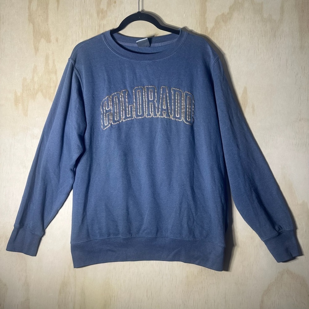 MV Sport Colorado Gray Crewneck Sweatshirt Size Medium